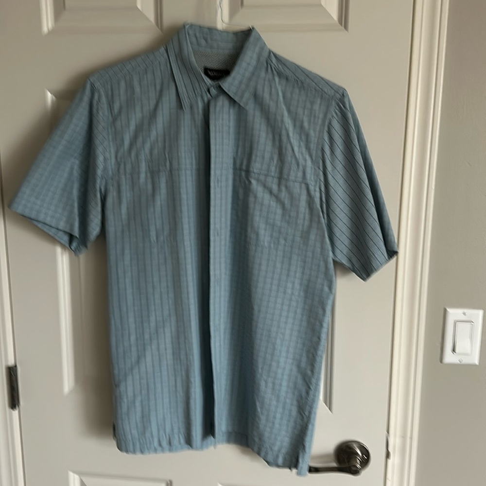 Men’s short sleeve shirt. Blue.